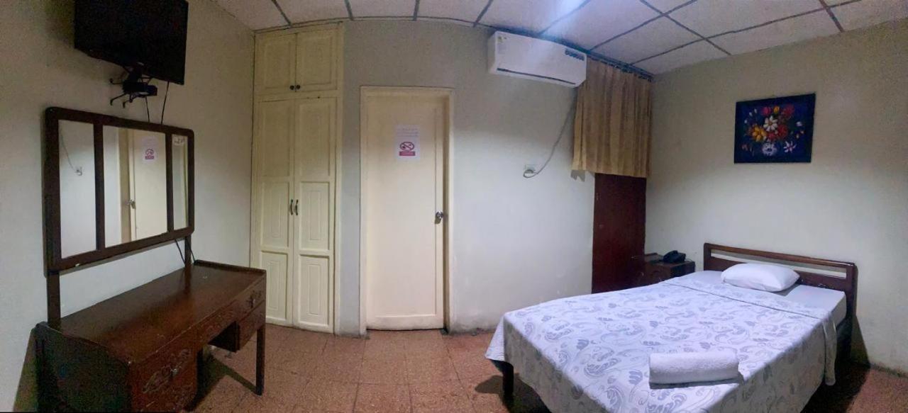 Hotel Andes Inn กวายากิล ภายนอก รูปภาพ